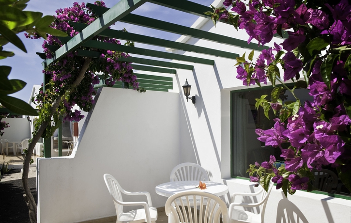 Imagen de los exteriores del Resort Hyde Park Lane. Foto 9