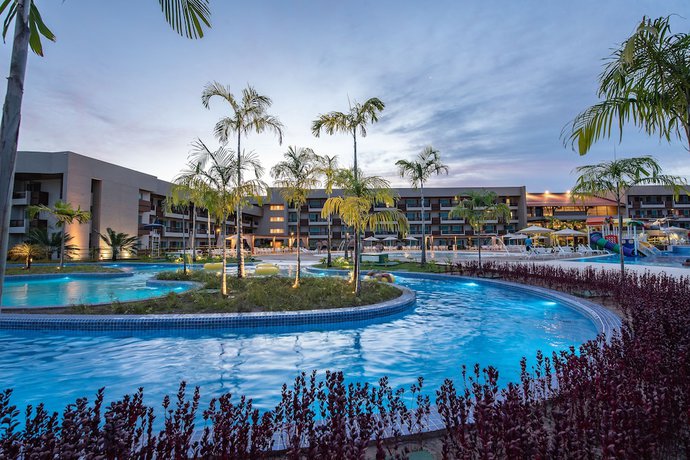 Imagen de la piscina del Resort Japaratinga Lounge. Foto 15