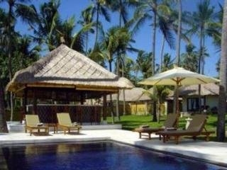 Imagen de los exteriores del Resort Kubu Indah Dive and Spa. Foto 8