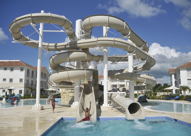 Imagen de la piscina del Resort Miranda Bayahibe. Foto 22
