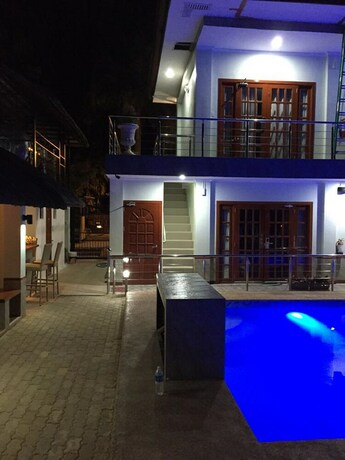 Imagen de los exteriores del Resort Ocean Breeze. Foto 33