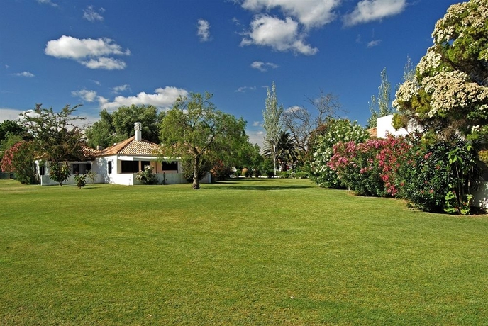 Imagen de los exteriores del Resort Pedras del Rei. Foto 7