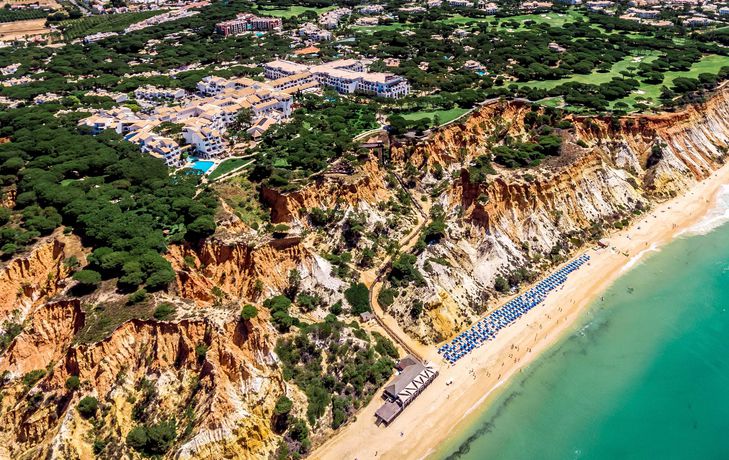 Imagen de los exteriores del Resort Pine Cliffs, a Luxury Collection Resort. Foto 11