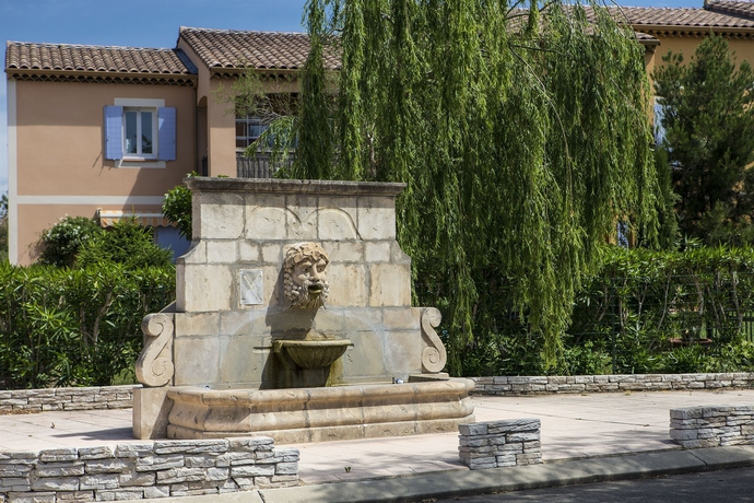 Imagen de los exteriores del Resort Sowell R&Eacute;sidences Les Mazets. Foto 7