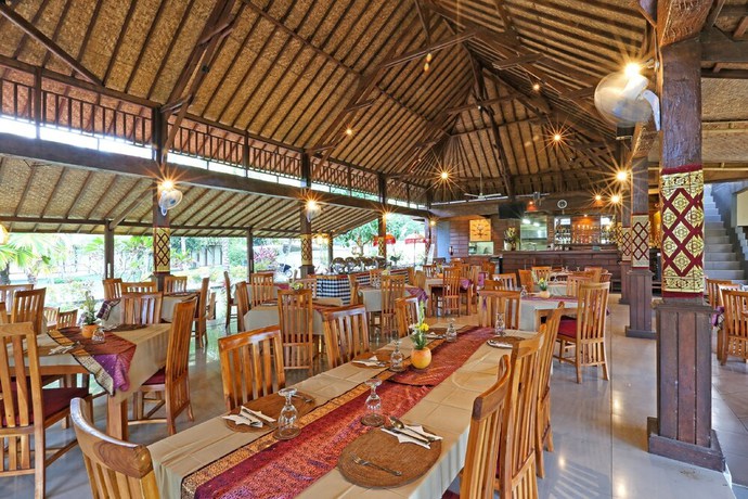 Imagen del bar/restaurante del Resort Spa Bhanuswari & Villas. Foto 3
