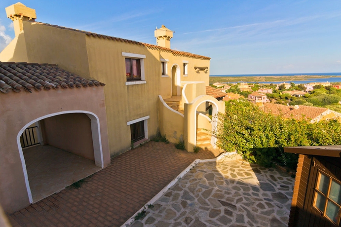 Imagen de los exteriores del Resort Stintino Country Paradise Villas and. Foto 8