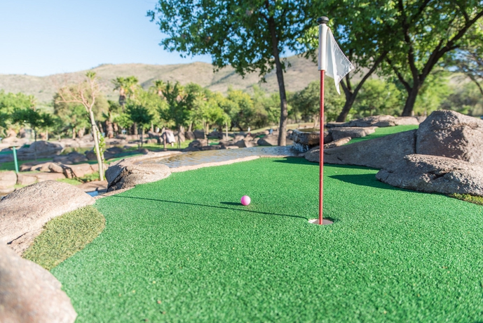 Imagen de los exteriores del Resort Sun City, Moses Kotane Local Municipality. Foto 10