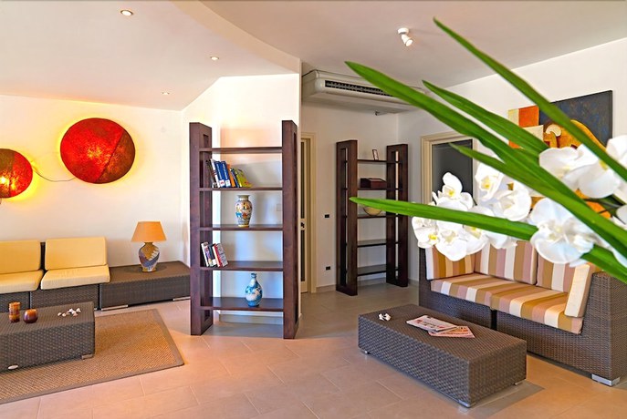 Imagen de los interiores del Resort Villaggio Le Palme. Foto 20