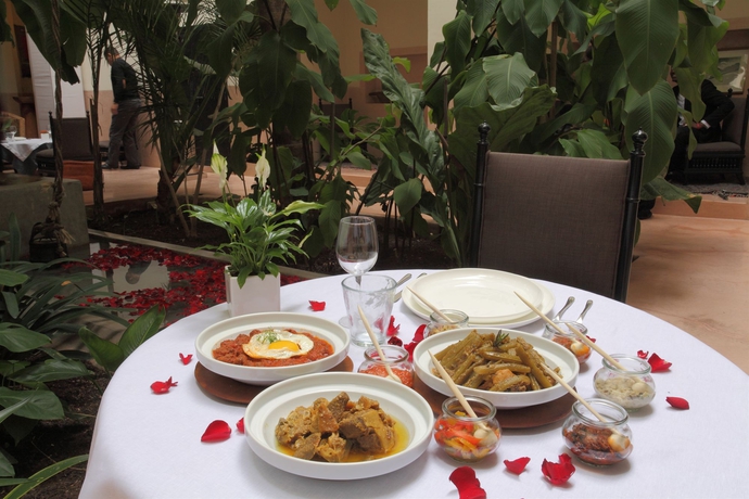 Imagen del bar/restaurante del Riad 72. Foto 7