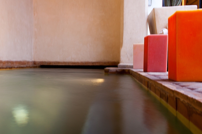 Imagen de la piscina del Riad Akka. Foto 15