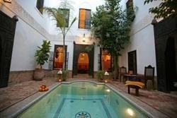 Imagen de la piscina del Riad Al Andaluz. Foto 9