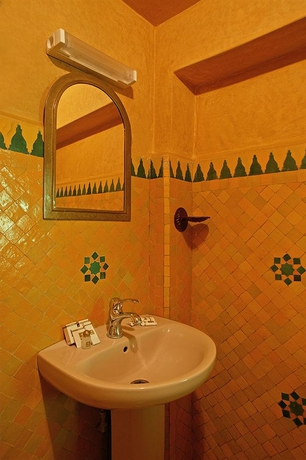 Imagen de la habitación del Riad Al Madina. Foto 4