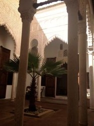 Imagen de la piscina del Riad Azahra. Foto 11