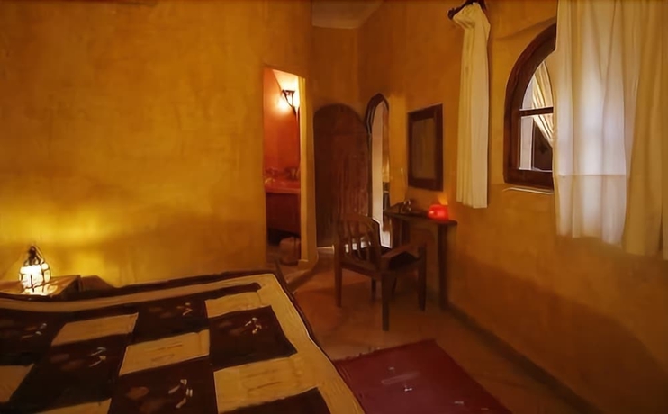 Imagen de la habitación del Riad Azenzer. Foto 6