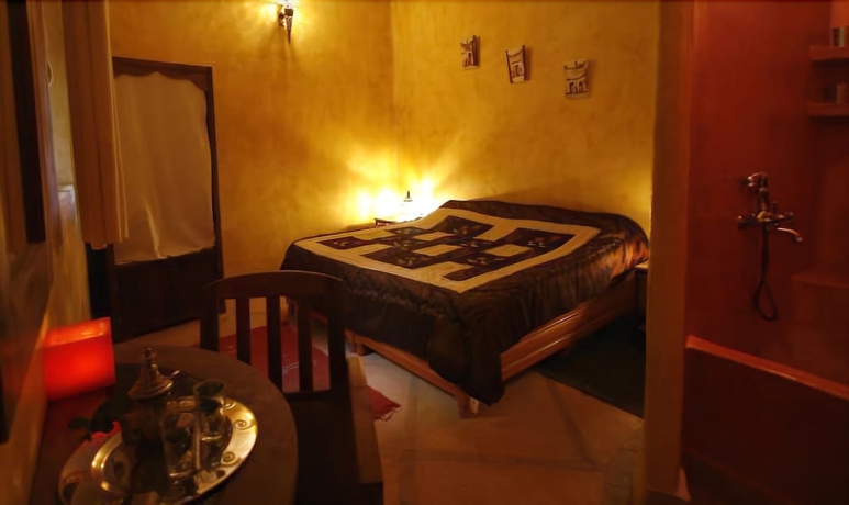 Imagen de la habitación del Riad Azenzer. Foto 12