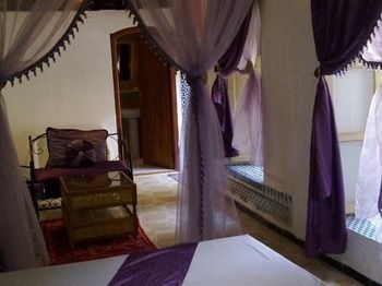 Imagen de la habitación del Riad Azrou. Foto 14