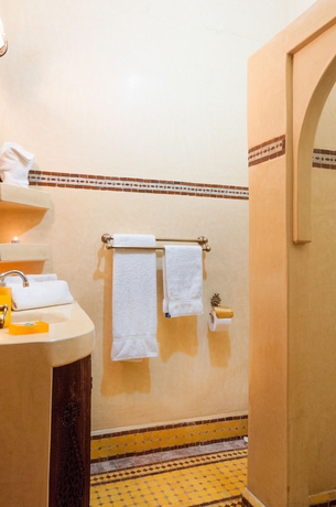 Imagen de la habitación del Riad Bab Agnaou. Foto 8