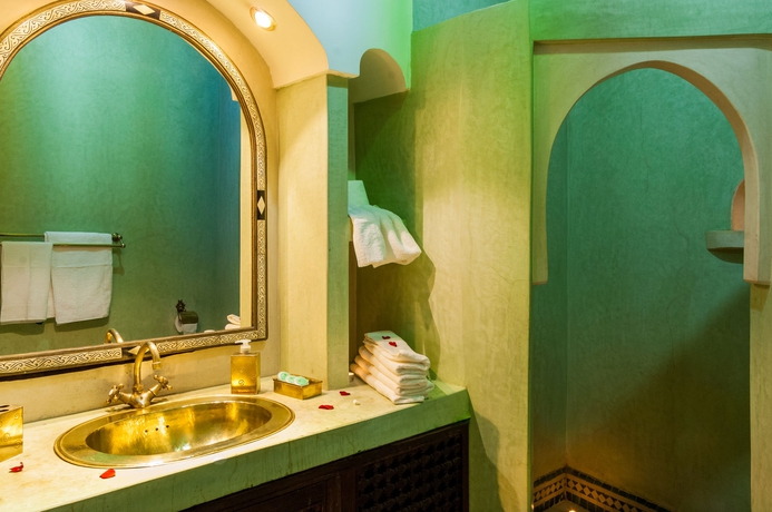 Imagen de la habitación del Riad Bab Agnaou. Foto 10