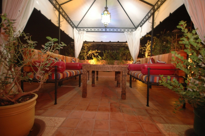 Imagen del bar/restaurante del Riad Caesar, Marrakech. Foto 2