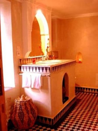 Imagen de la habitación del Riad Dar Alhambra. Foto 14