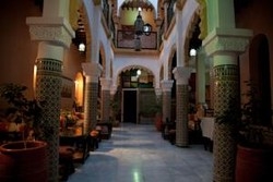 Imagen de los interiores del Riad Dar Alia. Foto 7