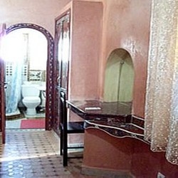 Imagen de los interiores del Riad Dar Alia. Foto 8