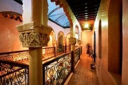 Imagen de los interiores del Riad Dar Alia. Foto 12