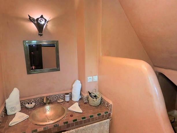 Imagen de la habitación del Riad Dar Azul. Foto 18