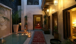 Imagen de la piscina del Riad Dar Beija. Foto 12