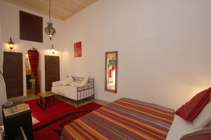 Imagen de la habitación del Riad Dar Bounouar. Foto 4