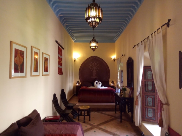 Imagen de la habitación del Riad Dar Dialkoum. Foto 6
