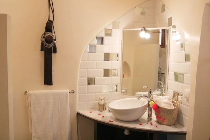 Imagen de la habitación del Riad Dar El Grably. Foto 18