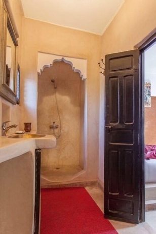 Imagen de la habitación del Riad Dar Kamar Zamane - Adults Only. Foto 15