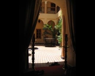 Imagen de los interiores del Riad Dar Latifa. Foto 8