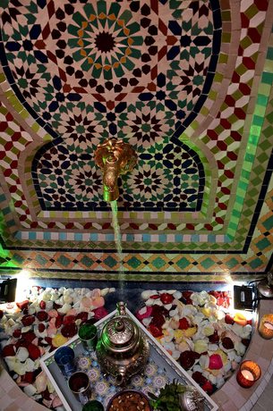 Imagen de los interiores del Riad Dar Leuleu. Foto 13