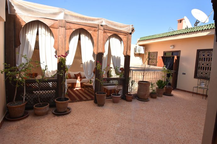 Imagen de los exteriores del Riad Dar Leuleu. Foto 12