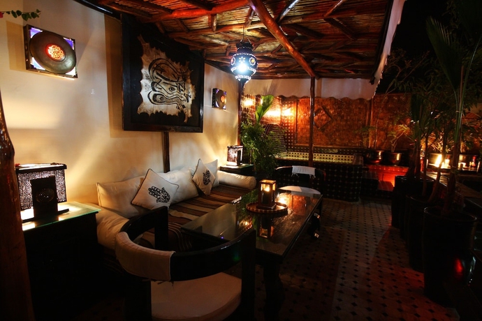 Imagen del bar/restaurante del Riad Dar Najat. Foto 4