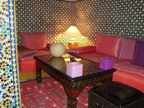 Imagen del bar/restaurante del Riad Dar Pierre. Foto 2