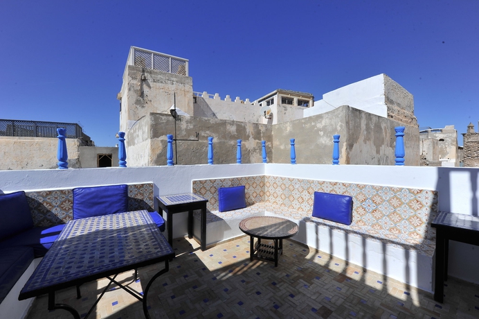 Imagen de los interiores del Riad Dar Rahaothello. Foto 15