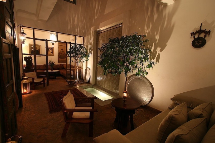 Imagen del bar/restaurante del Riad Dar Thania. Foto 2