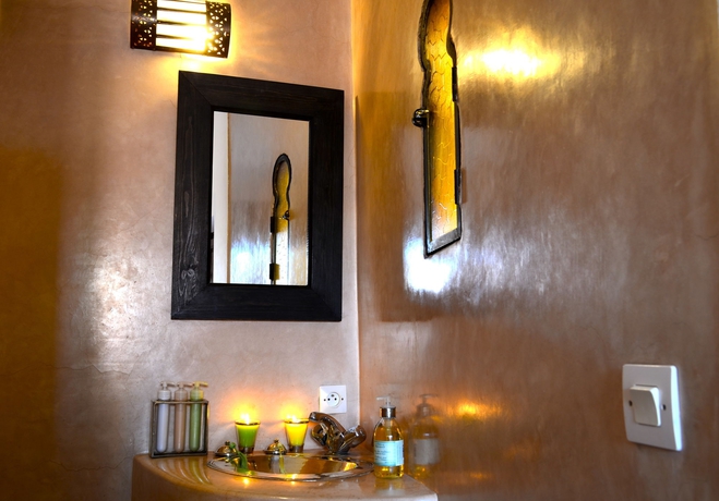 Imagen de la habitación del Riad Dar Zaman. Foto 9