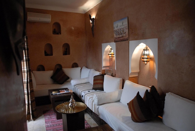 Imagen de los exteriores del Riad Dar Zemrane. Foto 10