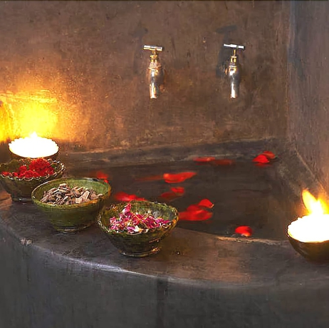 Imagen de la piscina del Riad Davia, Medina. Foto 19