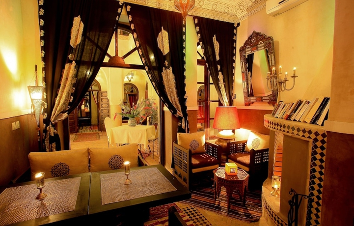 Imagen del bar/restaurante del Riad Djemanna. Foto 2