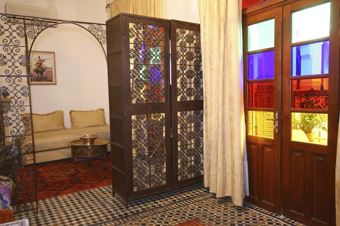 Imagen de los interiores del Riad El Ghalia. Foto 15