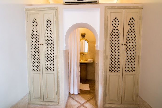 Imagen de la habitación del Riad El Gnaouia. Foto 10