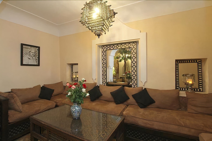 Imagen del bar/restaurante del Riad El Youssoufi. Foto 2