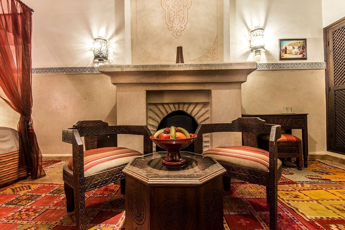 Imagen del bar/restaurante del Riad Elnoujoum. Foto 2