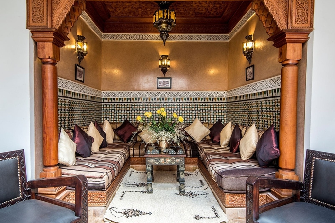 Imagen de los interiores del Riad Elnoujoum. Foto 19