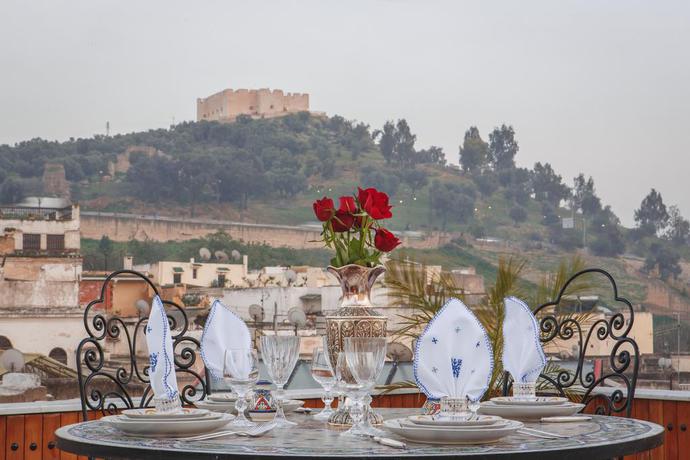 Imagen de los exteriores del Riad Fes Maya. Foto 13